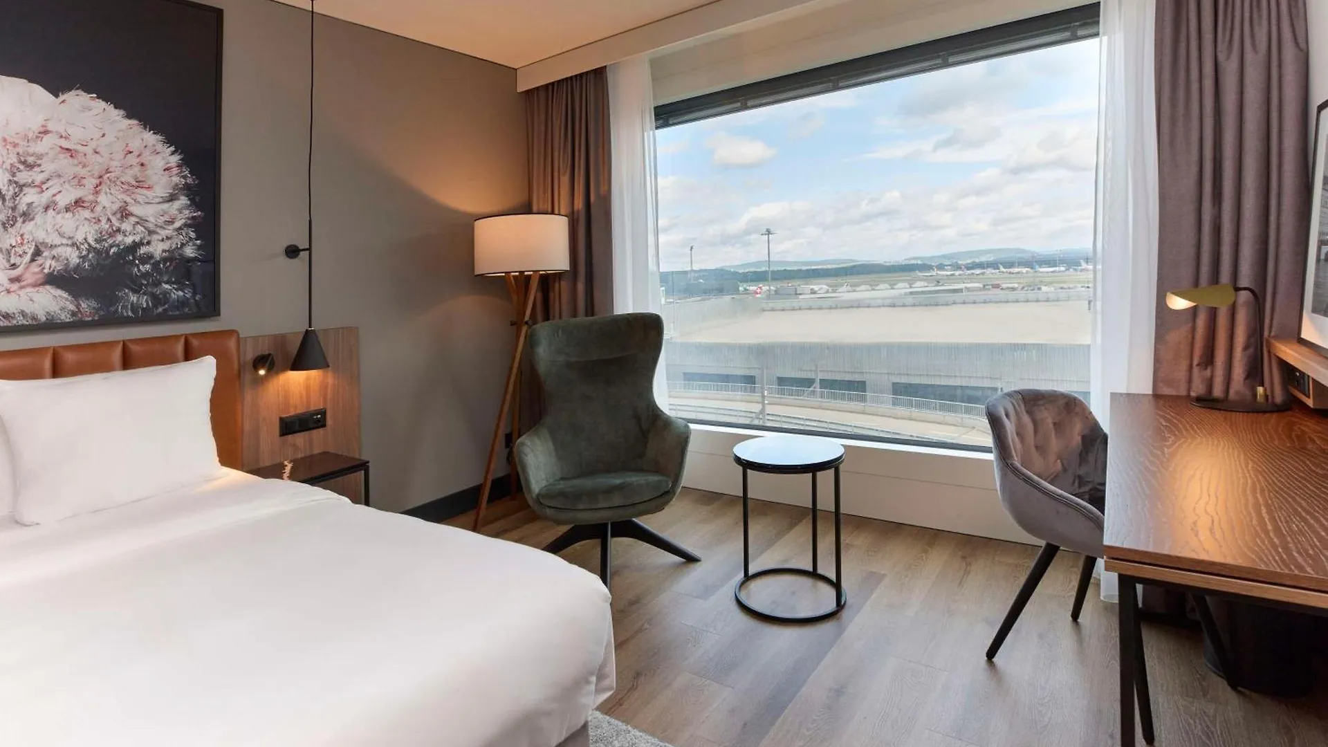 Radisson Blu Hotel Zurich Airport 克洛滕